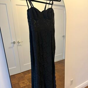 Chic Black Lace Maxi Dress